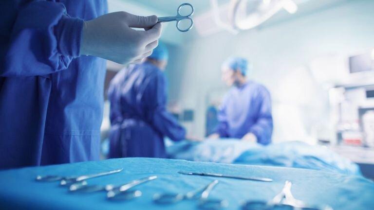 بیمار سرطانی رومانیایی در حین عمل آتش گرفت بیمار سرطانی رومانیایی در حین عمل آتش گرفت