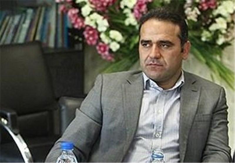 خواجوند: سعی می کنیم پرونده های باشگاه پرسپولیس را مدیریت خواجوند: سعی می کنیم پرونده های باشگاه پرسپولیس را مدیریت کنیم، وزارت ورزش برای جذب بازیکن خارجی می تواند توصیه کند