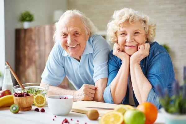 برترین غذا ها در دوران سالمندی کدامند؟ ، توصیه مهم تغذیه ای برای سالمندان