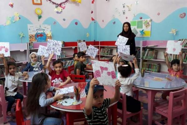 نیمی از اعضای کتابخانه های عمومی کودک و نوجوان هستند نیمی از اعضای کتابخانه های عمومی کودک و نوجوان هستند